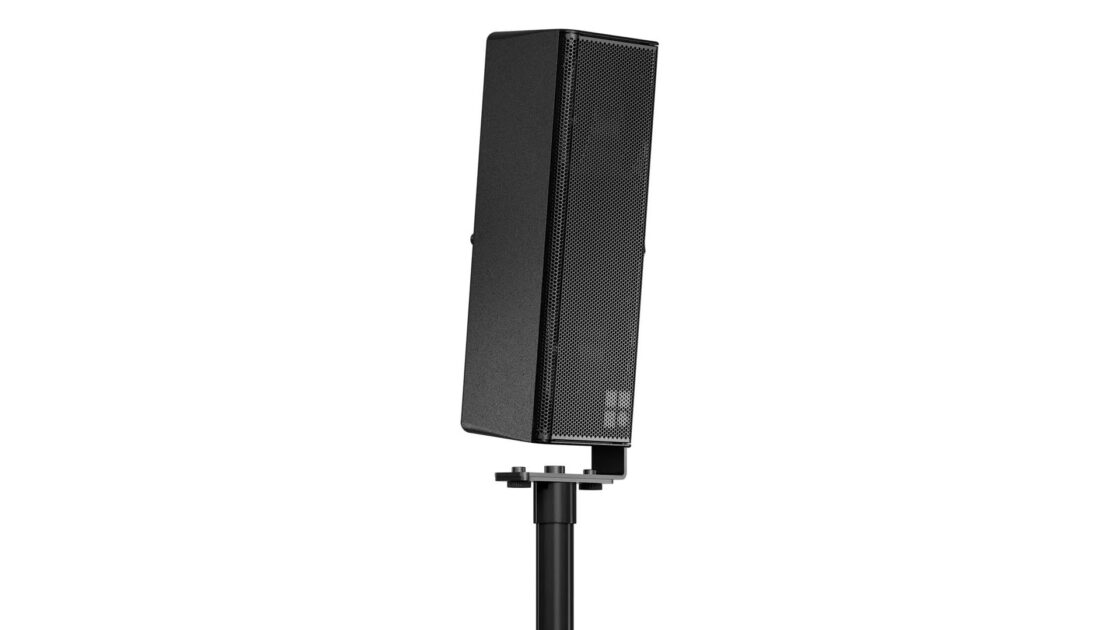 d&b audiotechnik 44S на стійці