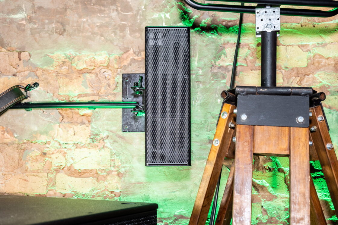 d&b audiotechnik 44S